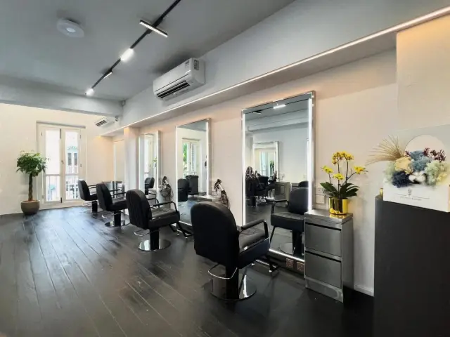 Aje Salon