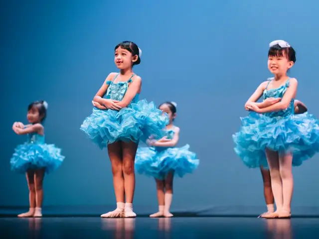 Amy's School of Dance