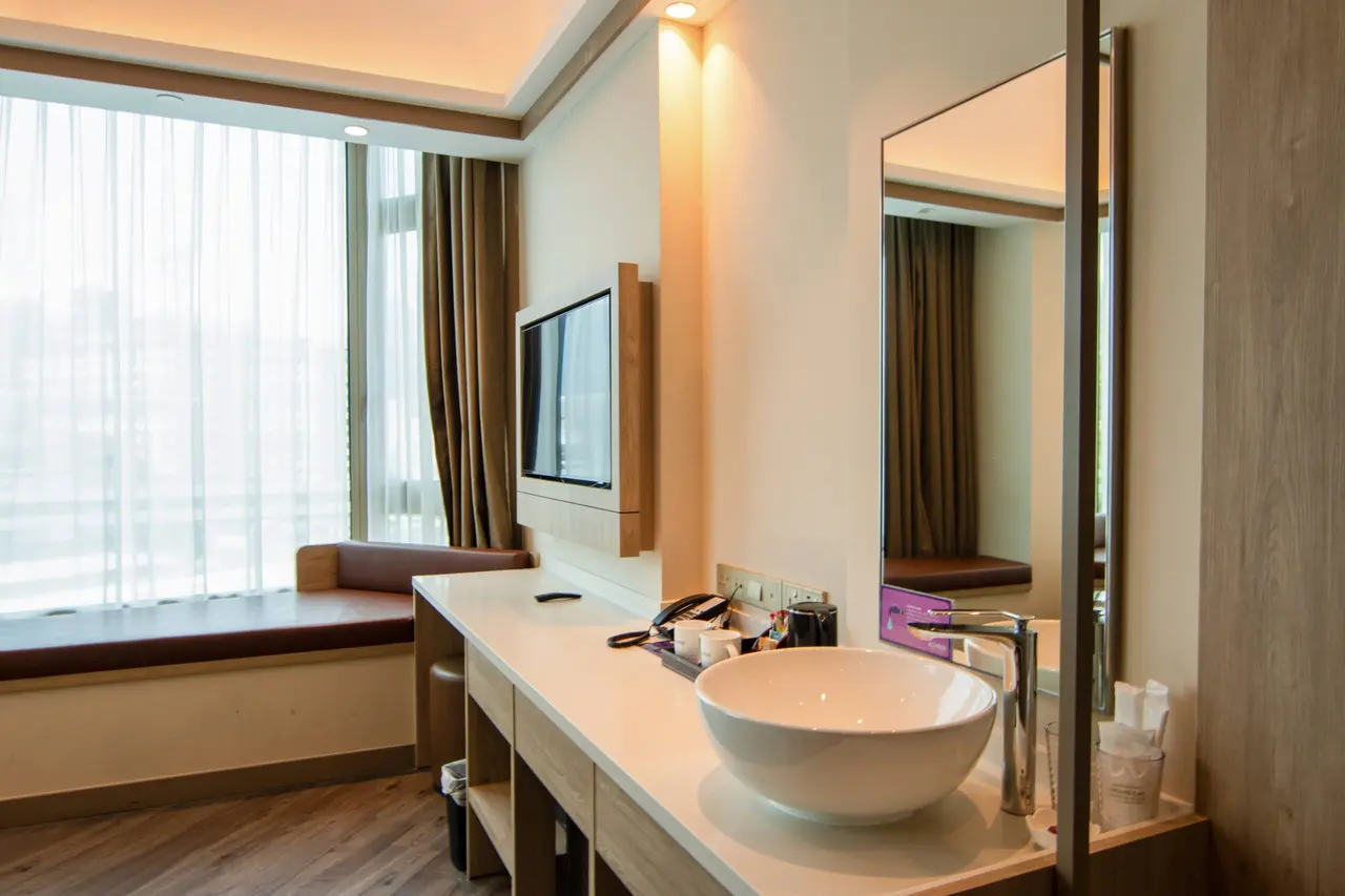 Aqueen Hotel Paya Lebar