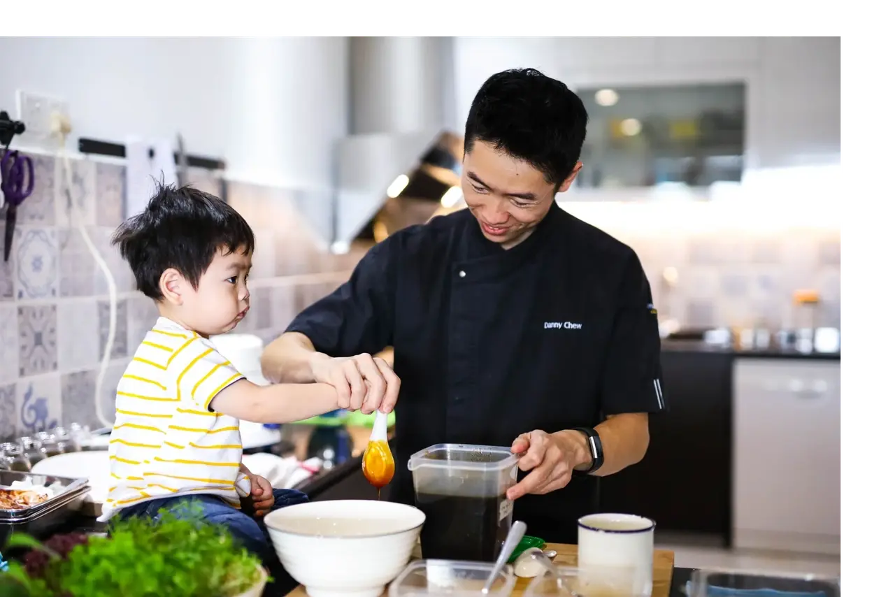 Bonding Kitchen