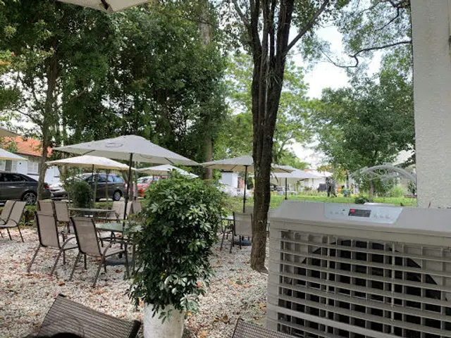 Chow Cute Cafe