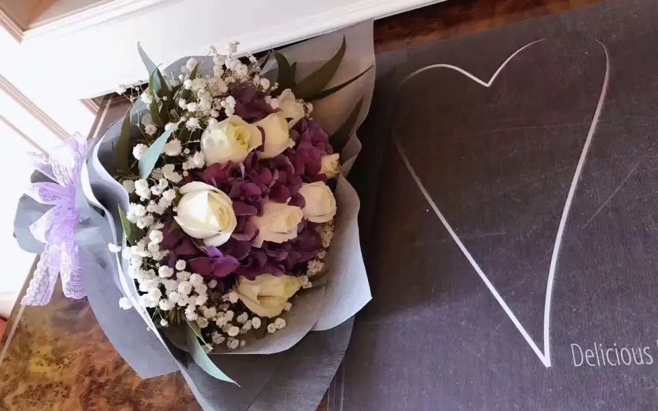 Hallmark Flowers & Gifts