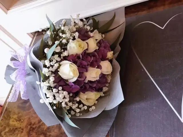 Hallmark Flowers & Gifts