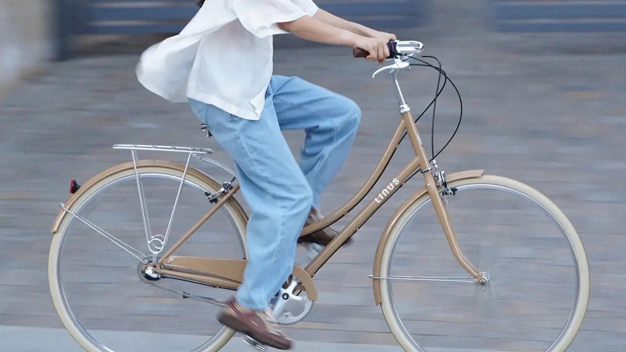 Hello Bicycle Showroom