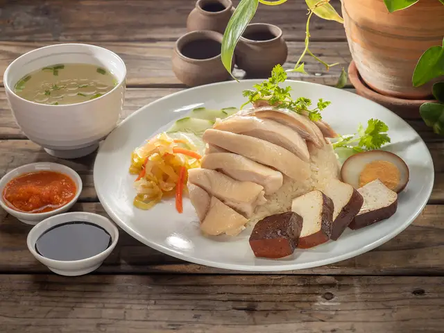 Jew Kit Hainanese Chicken Rice
