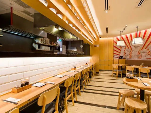 LeNu Chef’s Wai Noodle Bar 樂牛私房面家 at Compass One