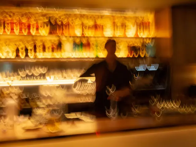 Lunì - Scent, Bar & Kitchen