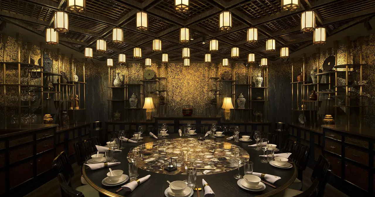 Mott 32 Singapore