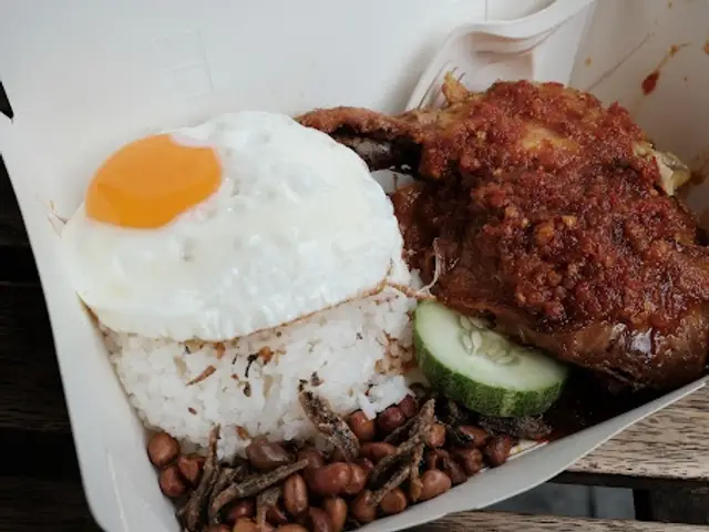 Nasi Lemak Ayam Taliwang