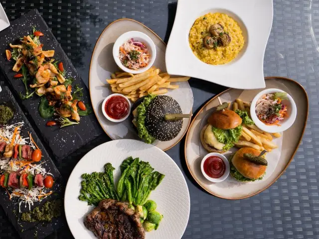 Rock Bar Burger and Steakhouse