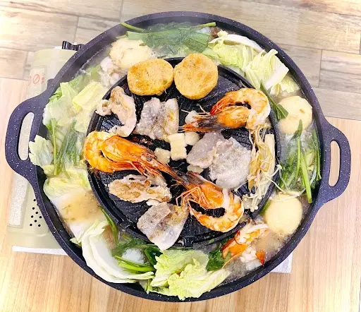 Yak Kin Mookata - Bukit Merah