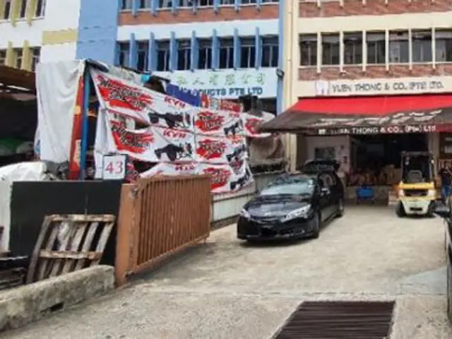 Yuen Thong and Co